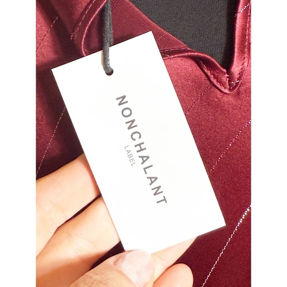 NWT NONCHALANT Label Laura satin top M - Picture 8 of 11
